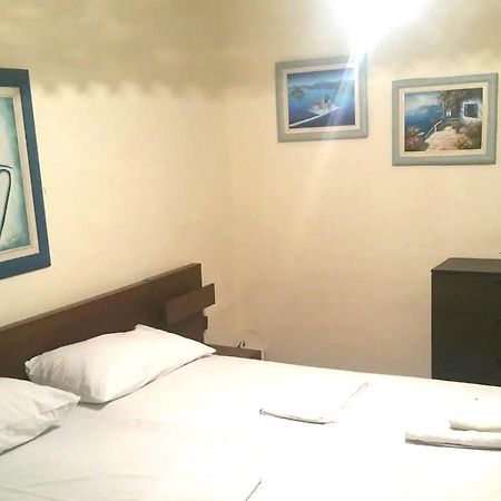 Communist Style Apartment Тирана Екстериор снимка